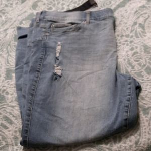Torrid size 24R bombshell skinny jeans